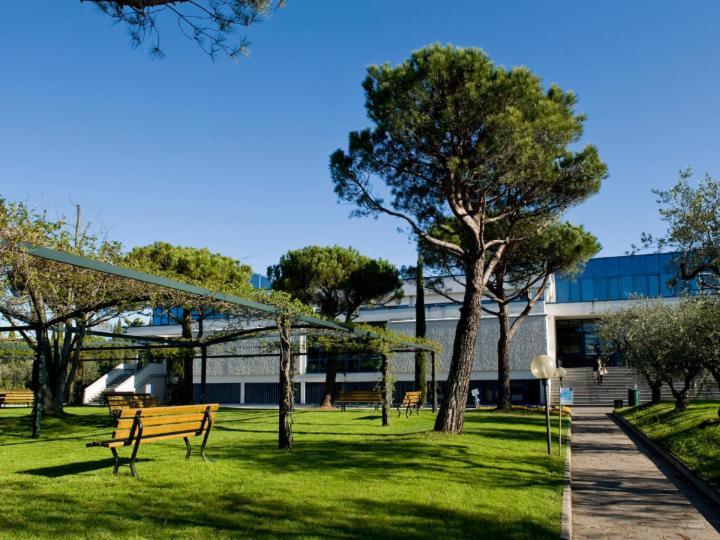 Sirmione Apartamento Exterior foto